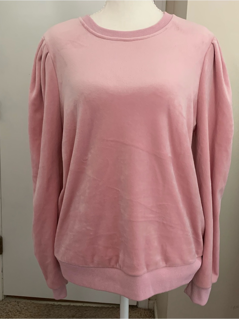 Truth by Republic Pink Velour Crewneck Sweatshirt Pleated Puff Sleeve Sz L